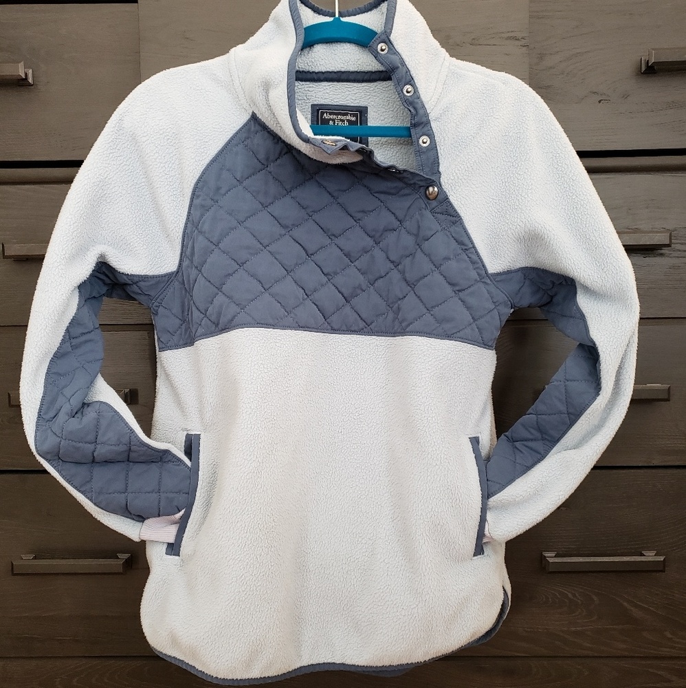 Abercrombie & Fitch Light Blue Sweater/Jacket